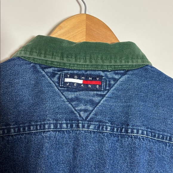 VTG Tommy Hilfiger Denim Corduroy Collar Flip Cuff Shirt XL - Picture 5 of 5